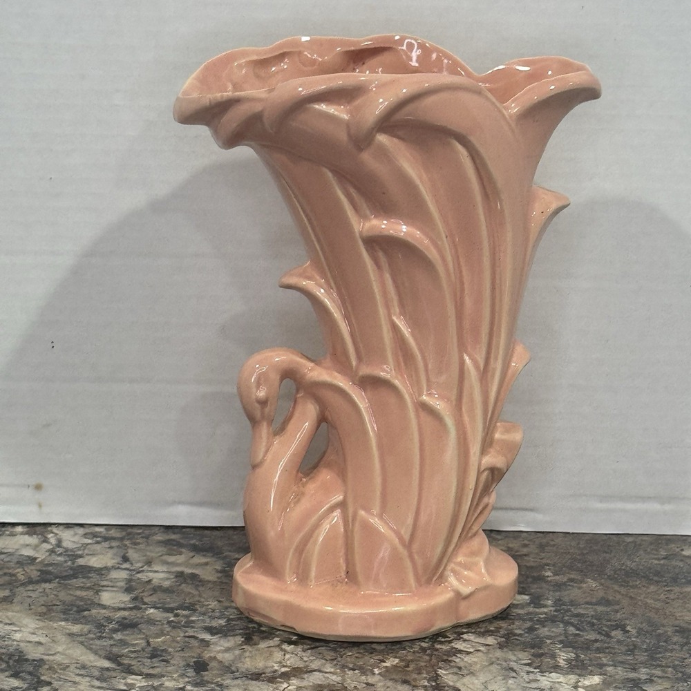 Vintage McCoy Pottery Swan Vase Pink  MCM 9" Circa 1946 Rare‎